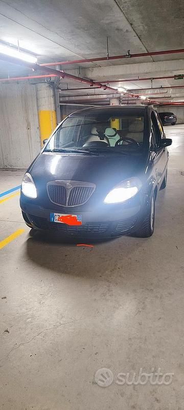 Usata Lancia Musa 2006 Nero Monovolume