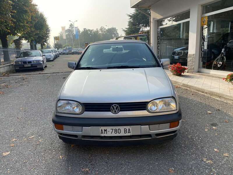Usata VW Golf Cabriolet 90 CV (66 kW) 1996 Grigio Cabrio
