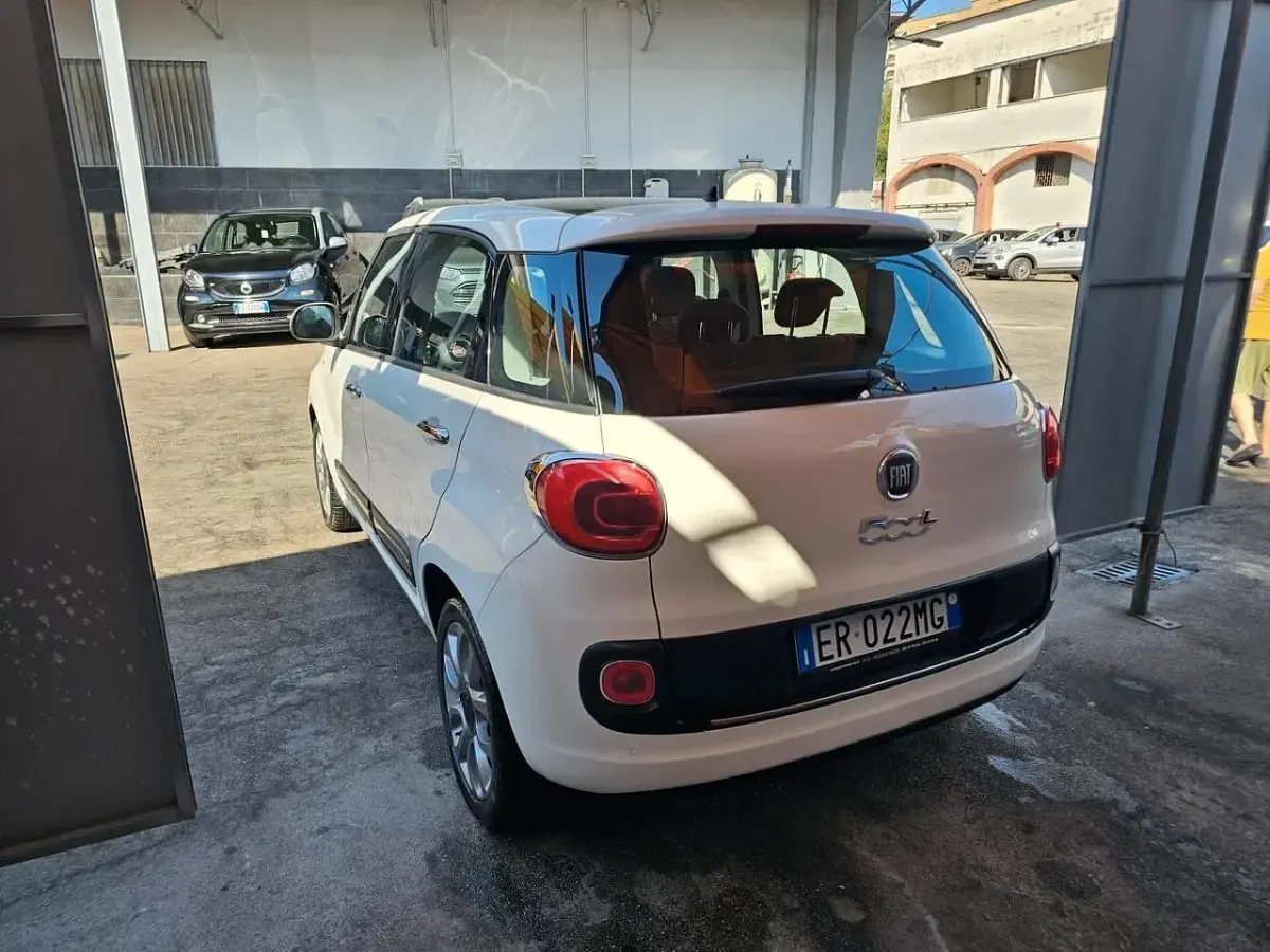 Usata Fiat 500L Lounge 85 CV (62 kW) 2013 Bianco Monovolume