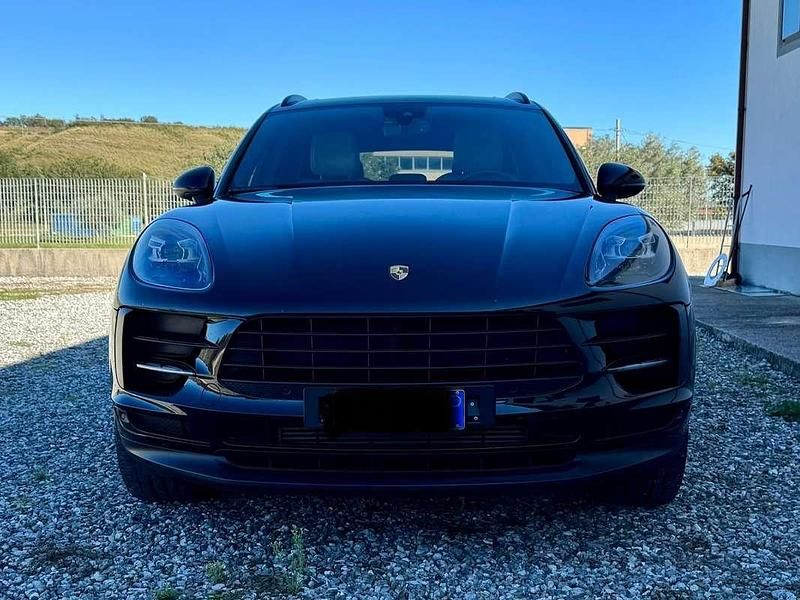 Usata Porsche Macan 252 CV (185 kW) 2018 Nero SUV