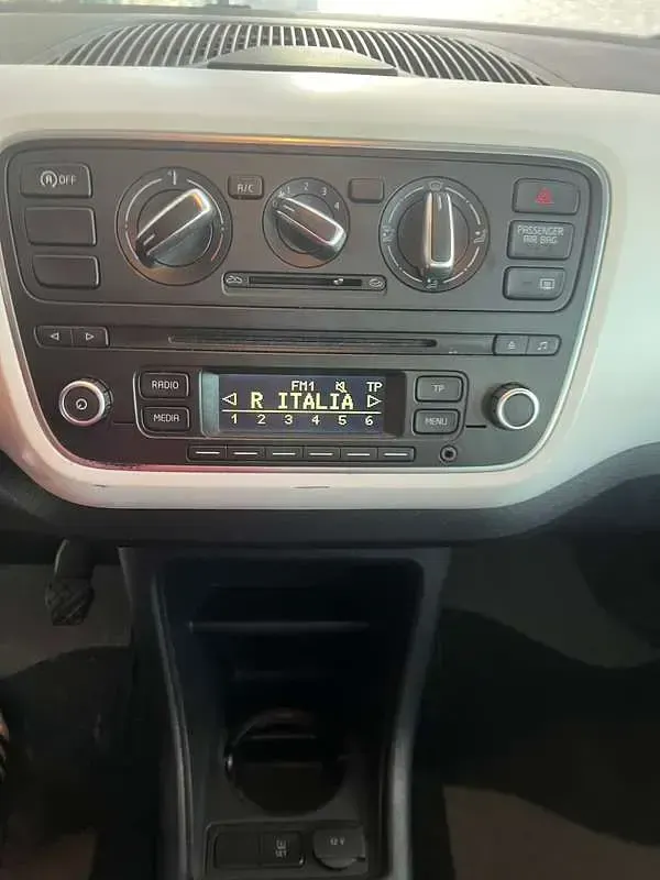 Usata Seat Mii Chic 68 CV (50 kW) 2016 Bianco Utilitaria