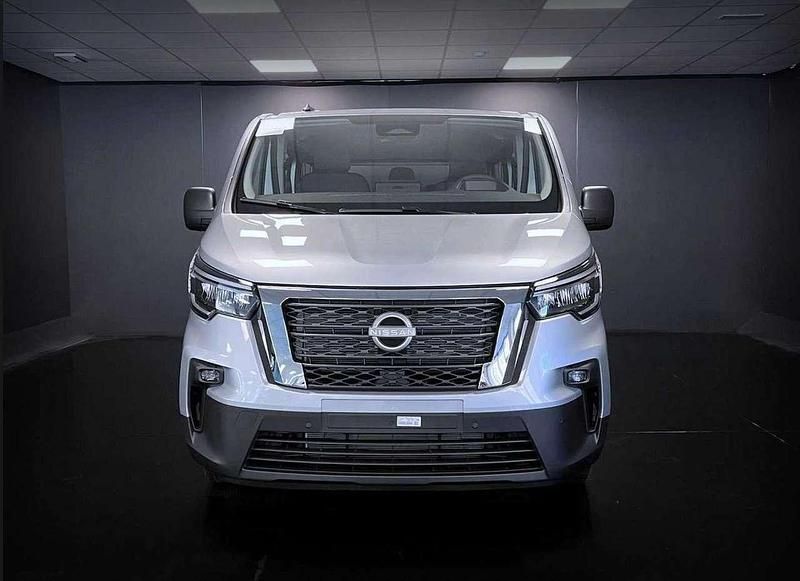 Używany Nissan Primastar N-Connecta 150 KM (110 kW) 2024 Szary Minivan
