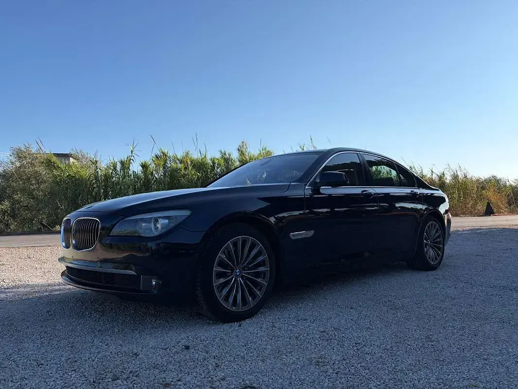 Usata BMW 730L Comfort Edition 245 CV (180 kW) 2010 Berlina
