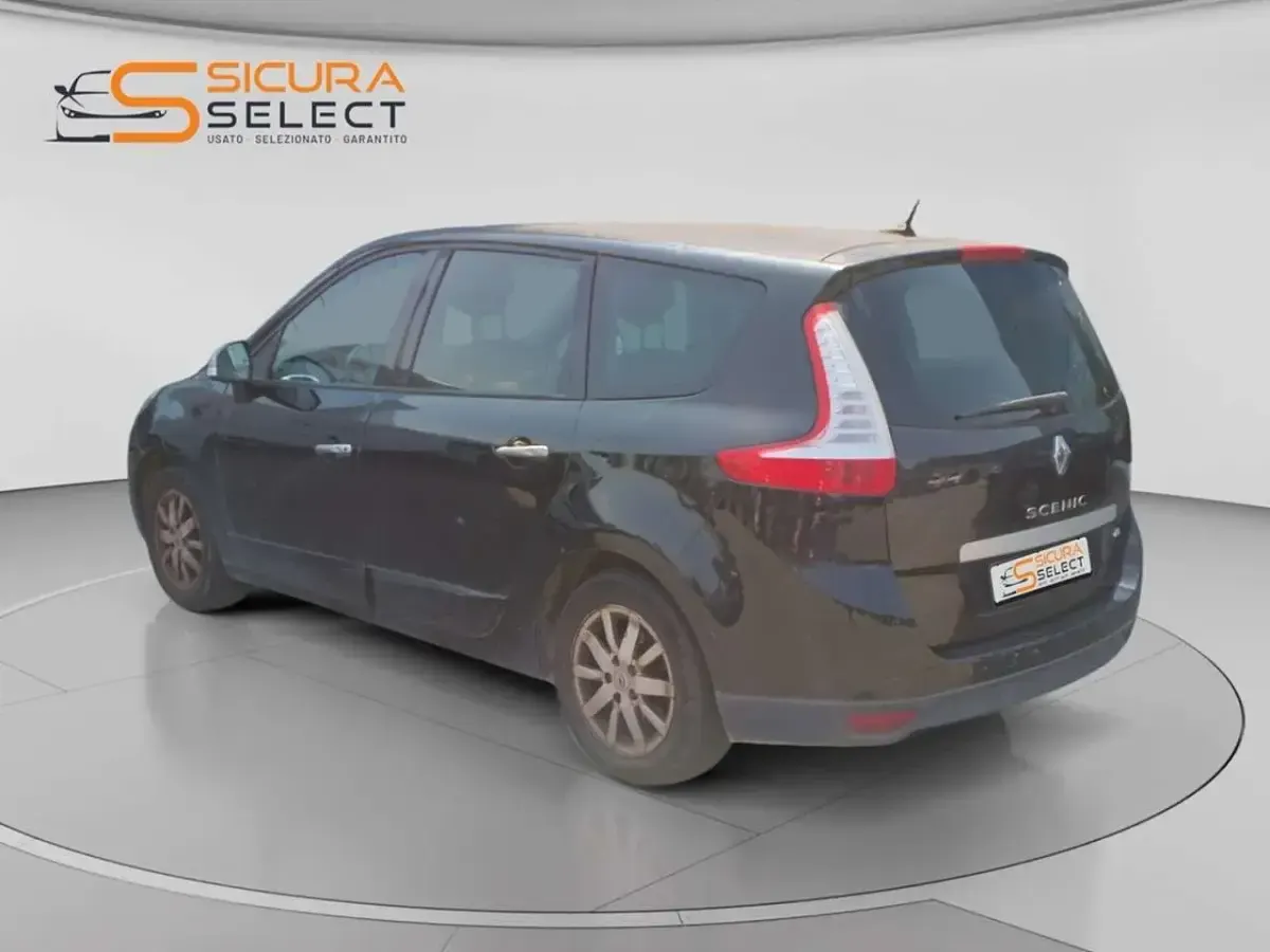 Usata Renault Scénic III 110 CV (80 kW) 2011 Nero vulcano Monovolume