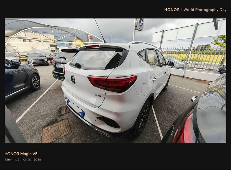 Usata MG ZS Luxury 106 CV (77 kW) 2024 Bianco SUV