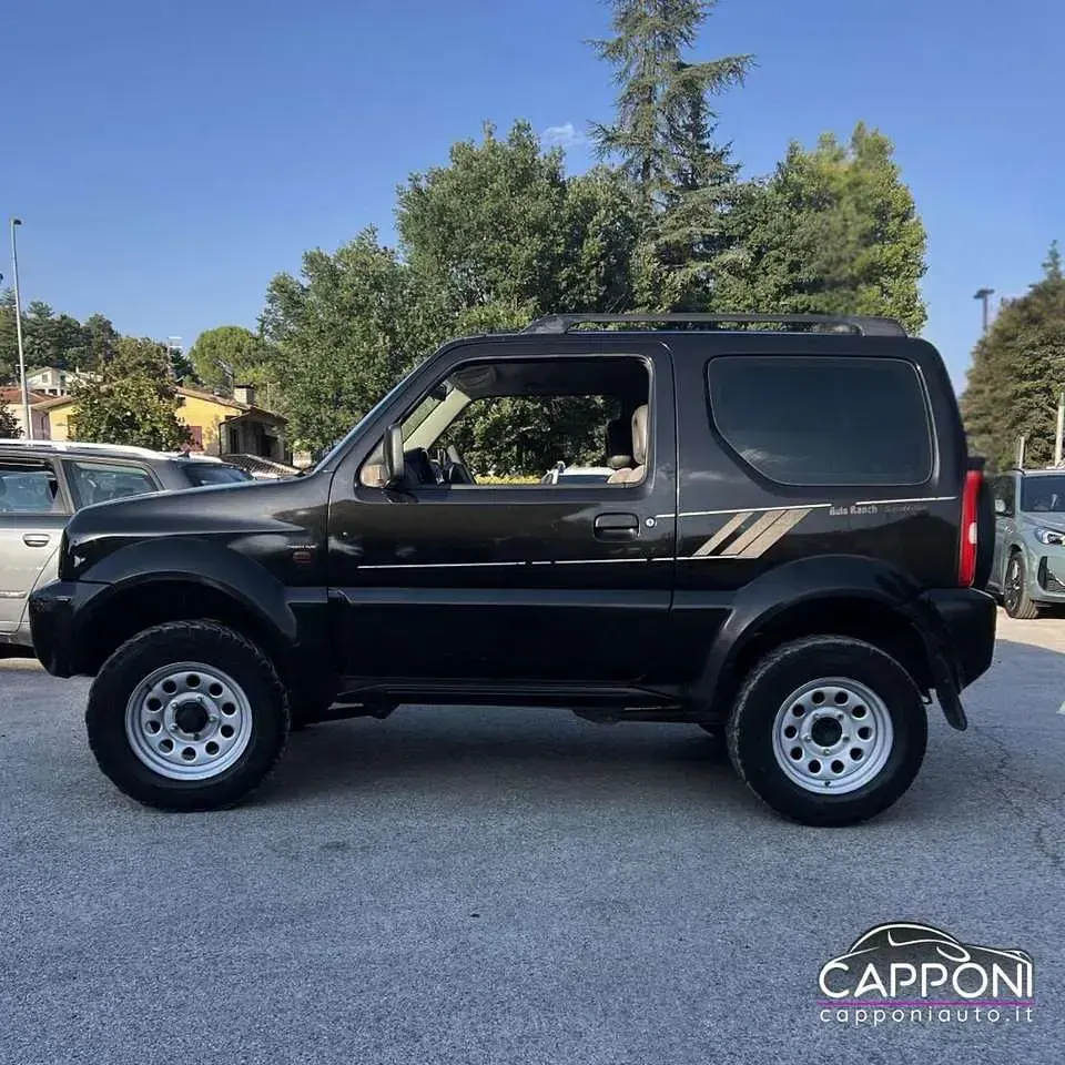 Usata Suzuki Jimny 80 CV (58 kW) 1999 Nero SUV