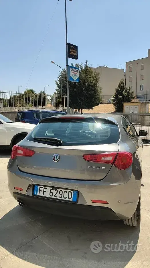 Usata Alfa Romeo Giulietta Super 120 CV (88 kW) 2016 Grigio Utilitaria