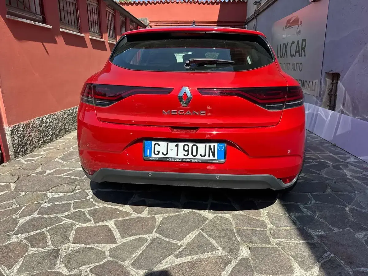 Usata Renault Mégane II Business 116 CV (85 kW) 2022 Arancione Berlina