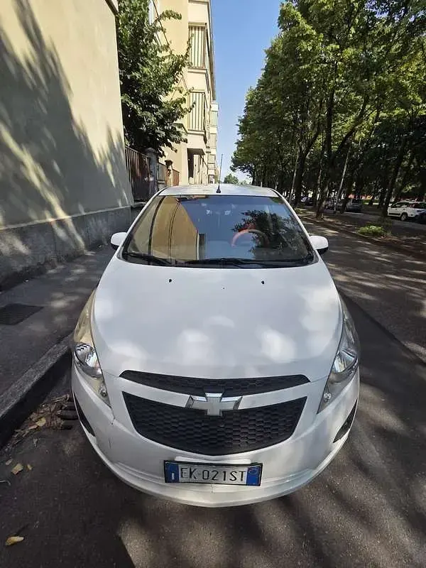 Usata Chevrolet Spark 68 CV (50 kW) 2012 Bianco Utilitaria