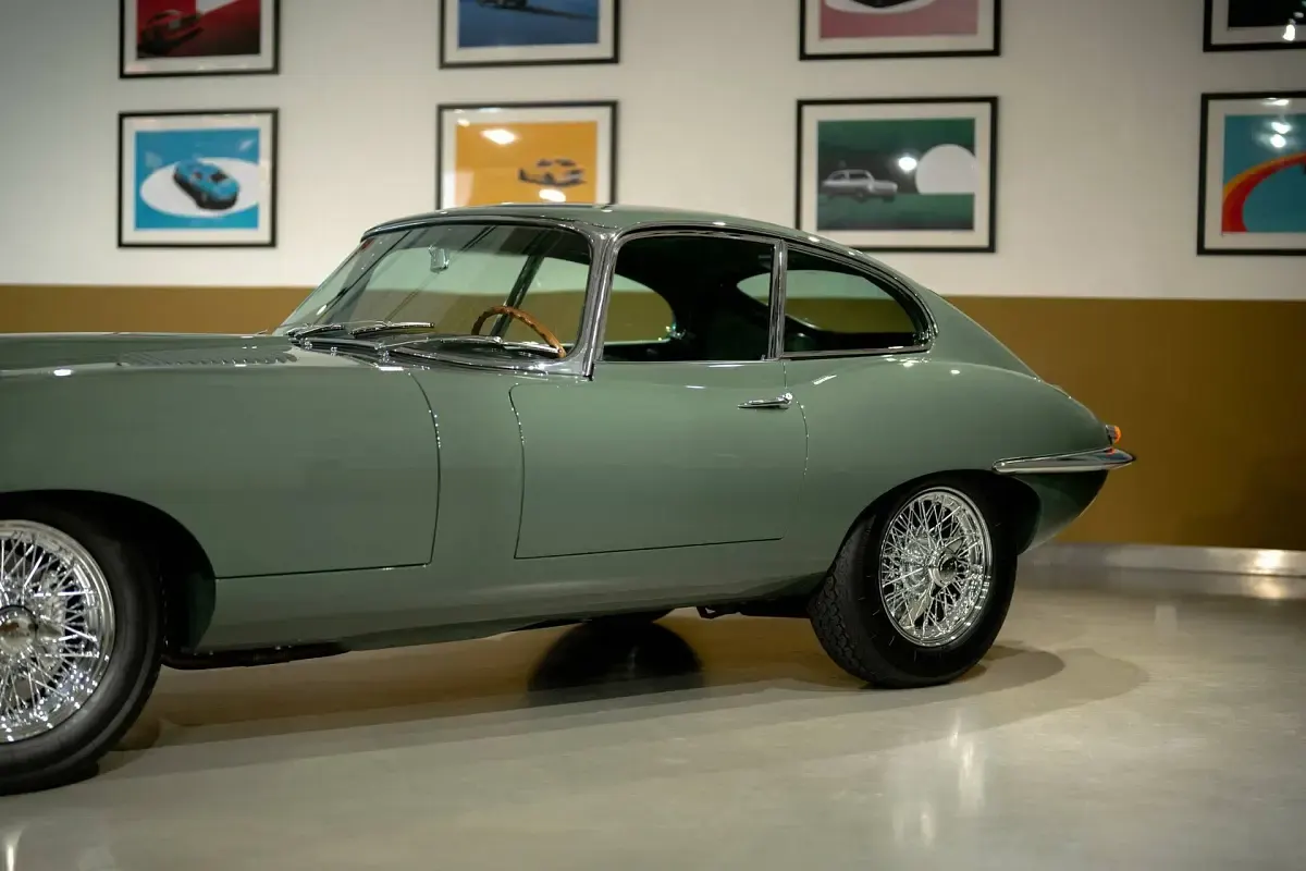 Usata Jaguar E-Type 260 CV (191 kW) 1966 Verde Coupé