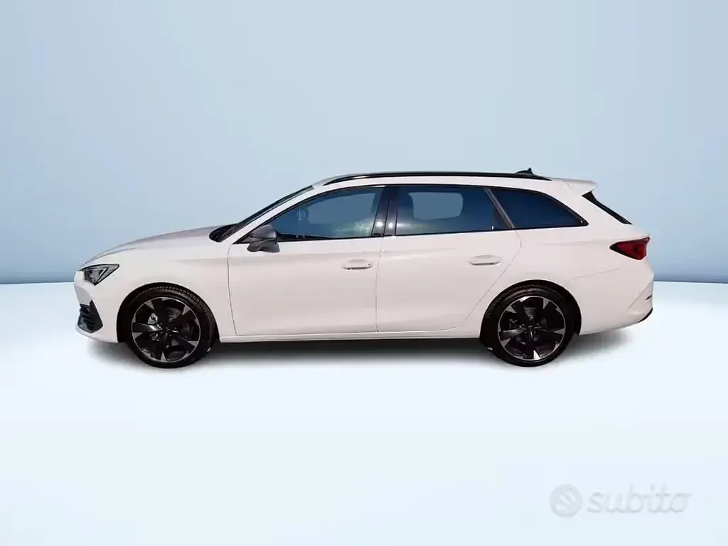 Usata Cupra Leon 150 CV (110 kW) 2024 Bianco Station wagon