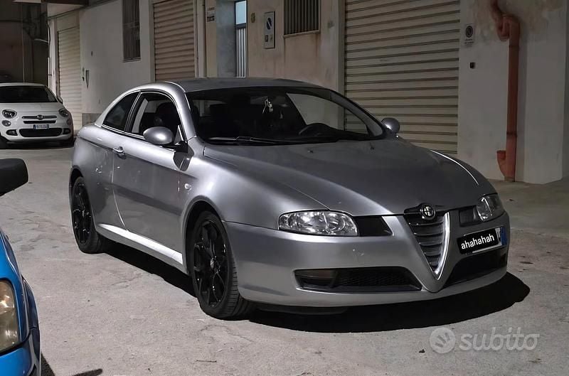 Usata 2004 Alfa Romeo GT Coupé | 6000 € (Buon prezzo) - Immagine 1/4