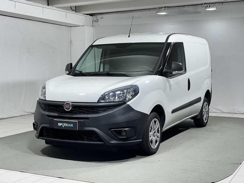 Usado Fiat Doblò Lounge 95 HP (69 kW) 2020 Monovolume