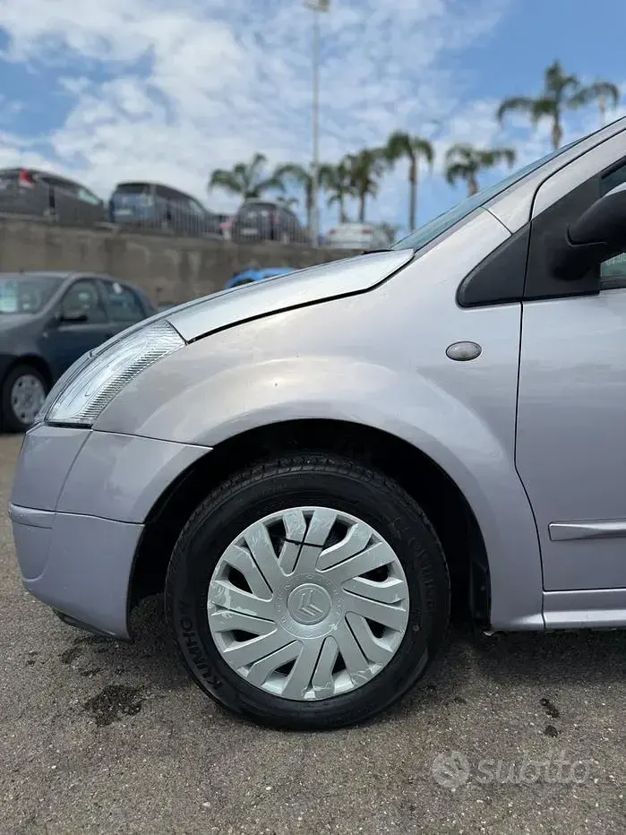 Usata Citroën C2 Exclusive 68 CV (50 kW) 2003 Grigio Utilitaria