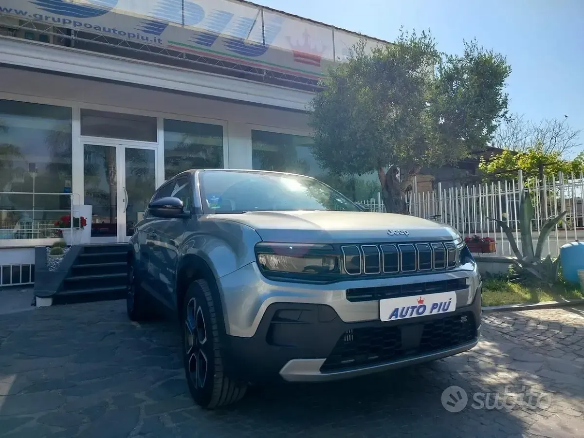 Usata Jeep Avenger Altitude 101 CV (74 kW) 2023 Grigio SUV