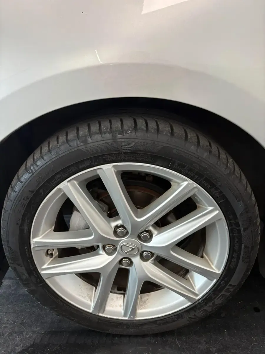 Usata Lexus CT200h Sport Line 99 CV (72 kW) 2016 Argento Berlina