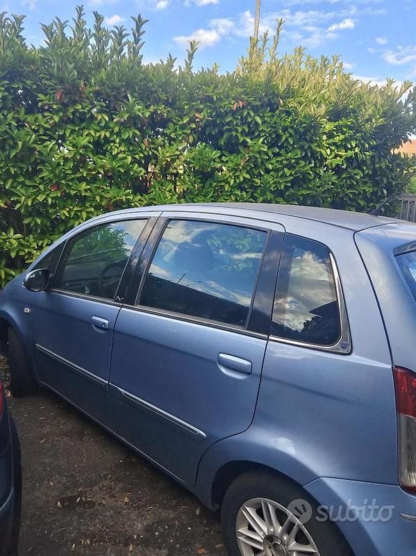 Usata Lancia Musa 69 CV (50 kW) 2011 Monovolume