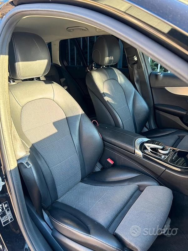 Usata Mercedes C200 136 CV (100 kW) 2019 Nero Station wagon