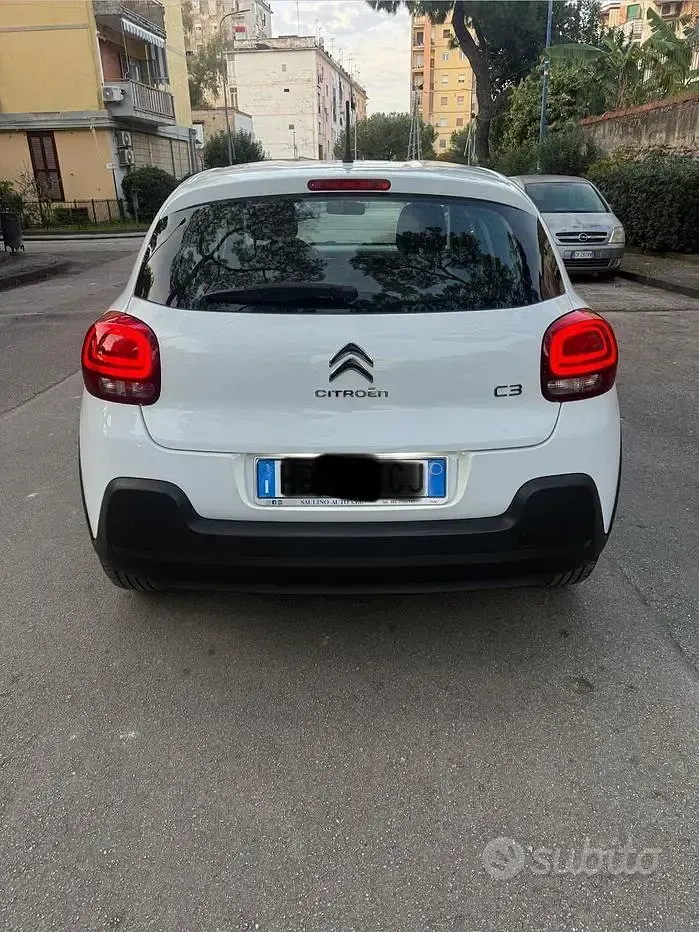 Usata Citroën C3 Shine 102 CV (75 kW) 2018 Bianco Utilitaria