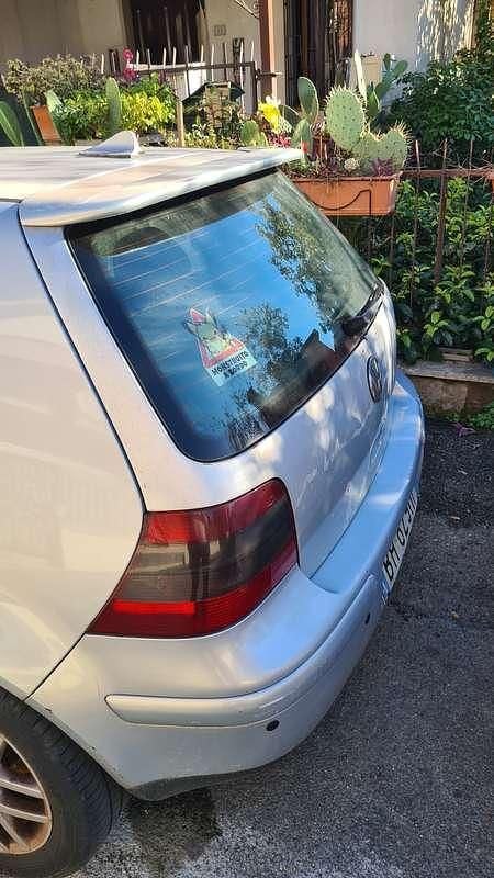 Usata VW Golf IV Comfortline 110 CV (80 kW) 2000 Argento Berlina