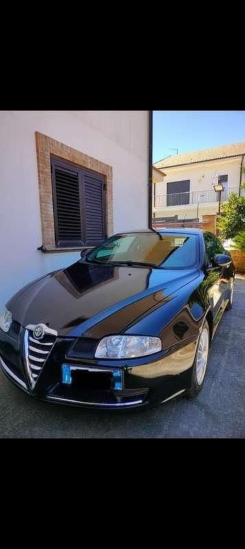 Usata 2008 Alfa Romeo GT Progression Coupé | 4800 € (Buon prezzo) - Immagine 1/4