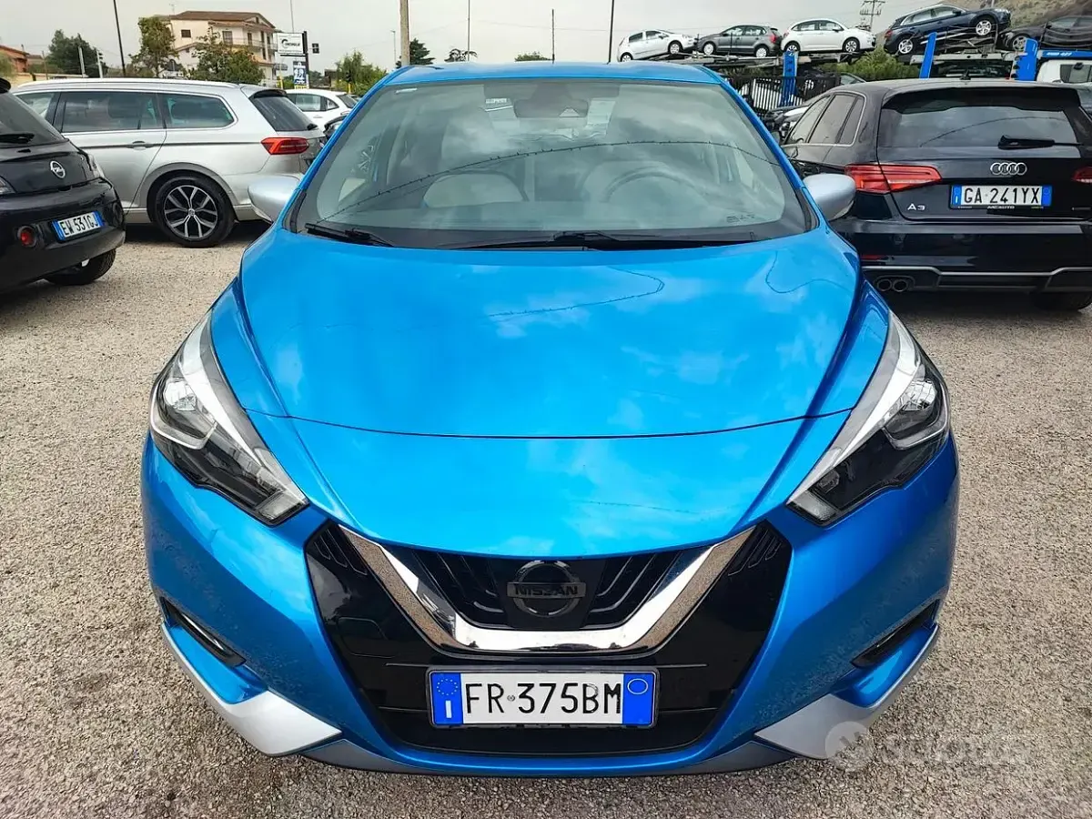 Usado Nissan Micra Tekna 90 HP (66 kW) 2018 Azul Citadino