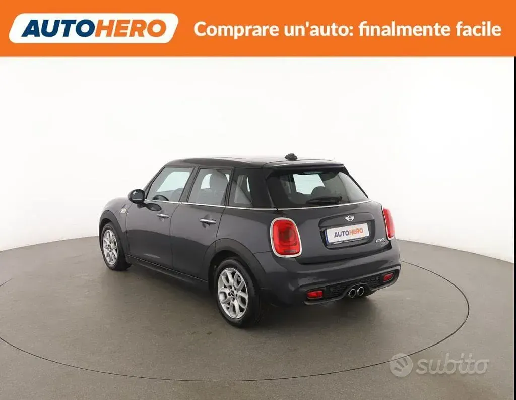 Begagnad Mini Cooper SD 170 HK (125 kW) 2017 Grå Halvkombi