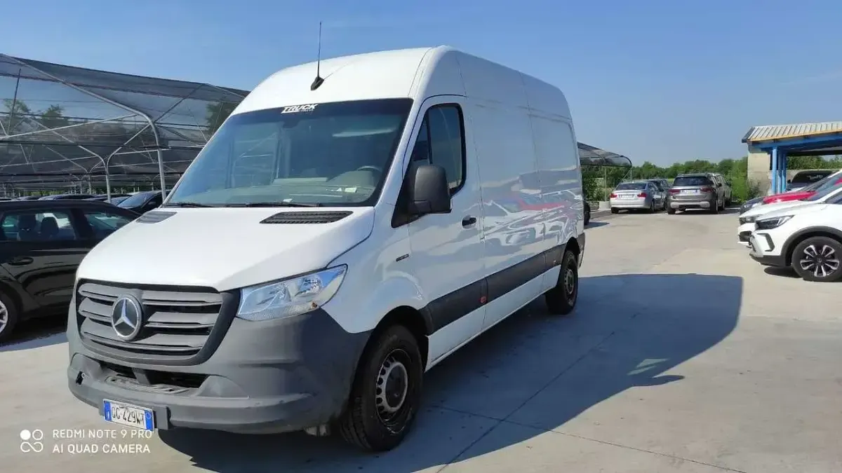 Usata Mercedes E-Sprinter 85 kW (116 CV) 2021 Bianco Furgone