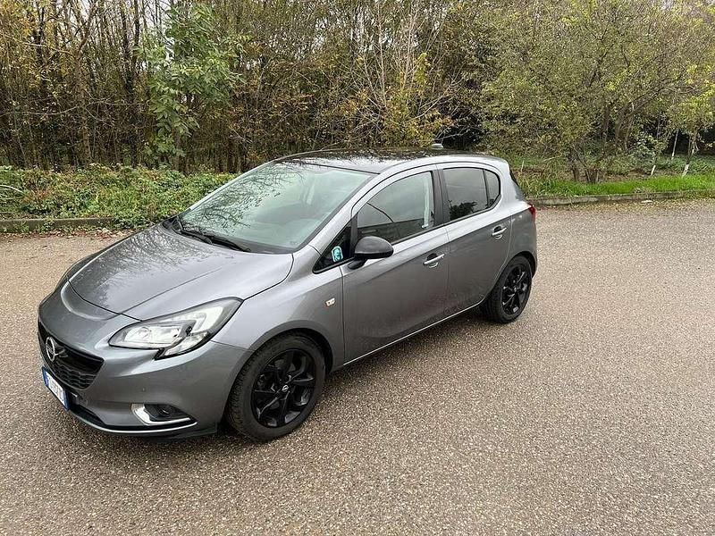 Usata Opel Corsa 75 CV (55 kW) 2018 Grigio Berlina