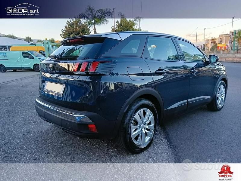 Usata Peugeot 3008 Business-Line 120 CV (88 kW) 2018 Grigio SUV