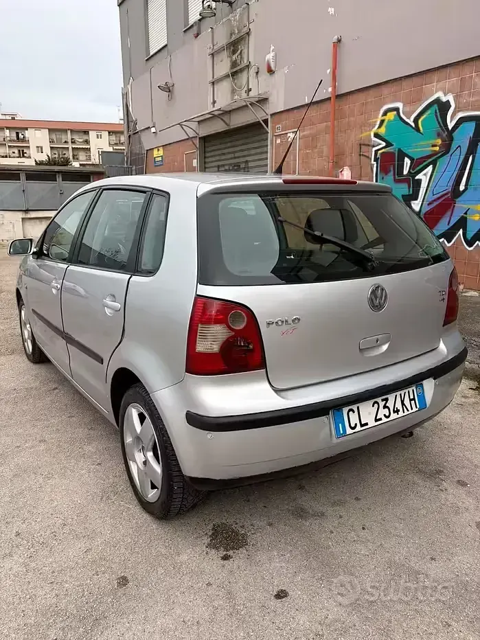 Occasion VW Polo Trendline 75 ch (55 kW) 2004 Gris Citadine