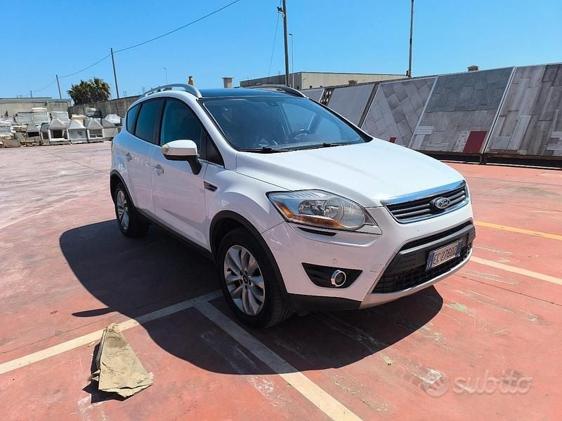 Usata Ford Kuga Titanium 163 CV (119 kW) 2010 Bianco SUV