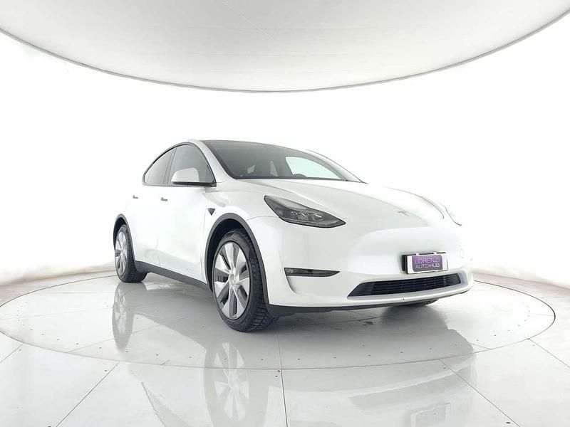 Usata Tesla Model Y 152 kW (208 CV) 2023 Bianco perlato SUV