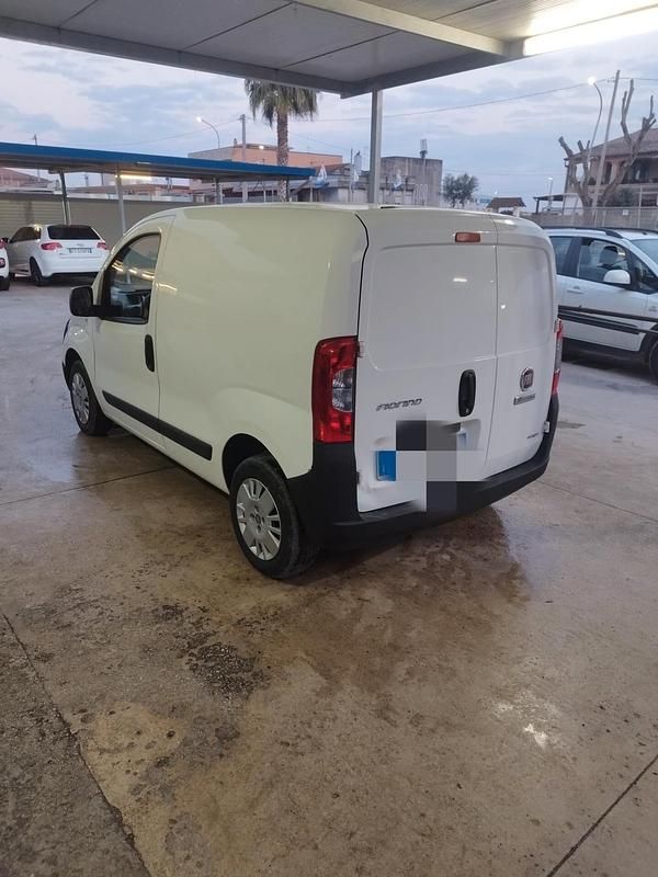 Usata Fiat Fiorino 80 CV (58 kW) 2016 Bianco Monovolume
