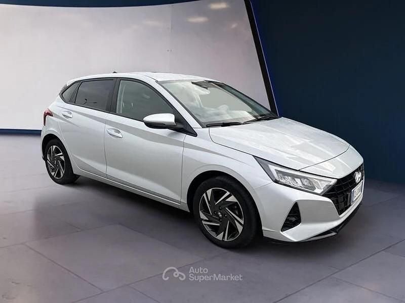 Usata Hyundai i20 84 CV (61 kW) 2022 Bianco Monovolume