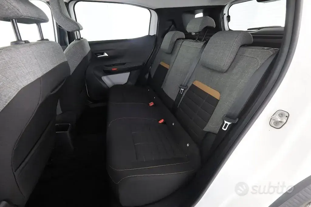 Usata Citroën C3 Aircross PureTech 101 CV (74 kW) 2025 Polar white SUV