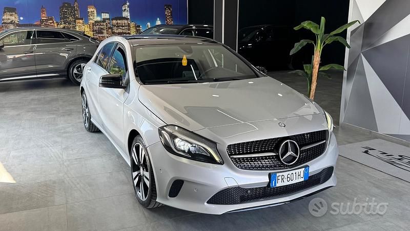 Usata Mercedes A180 115 CV (84 kW) 2018 Grigio Berlina