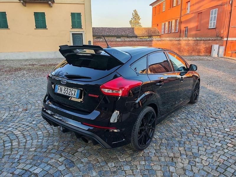 Usata Ford Focus RS 350 CV (257 kW) 2018 Nero Berlina
