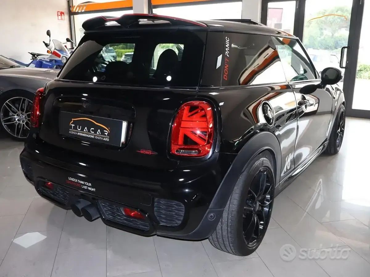 Usata Mini John Cooper Works Challenge 231 CV (169 kW) 2018 Nero Utilitaria