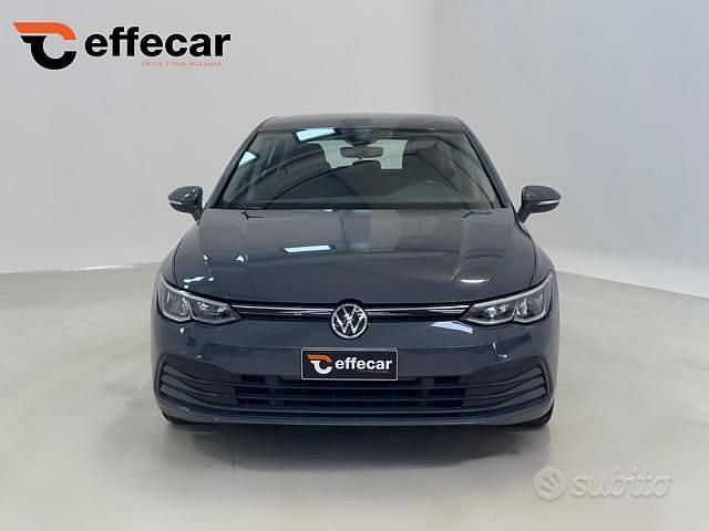 Usata VW Golf VIII Edition 150 CV (110 kW) 2020 Grigio Berlina