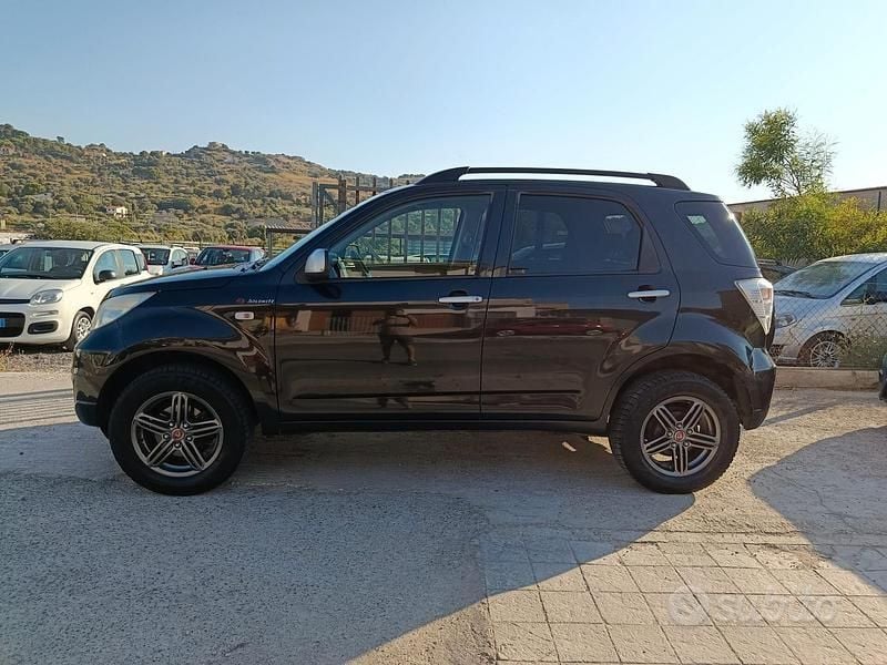 Usata Daihatsu Terios 101 CV (74 kW) 2011 Nero SUV