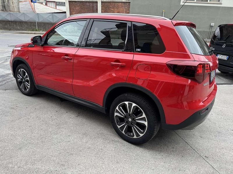 Usata Suzuki Vitara 140 CV (102 kW) 2022 Rosso SUV