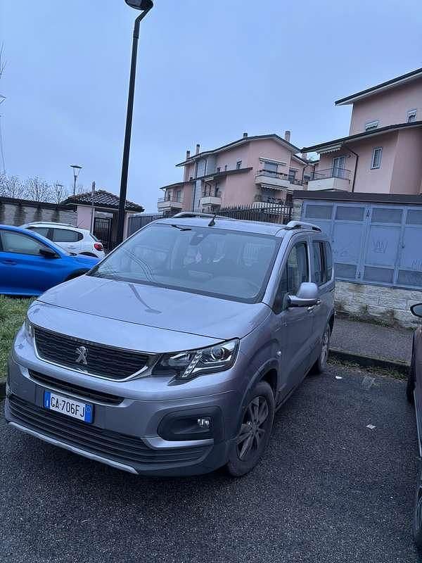 Usata Peugeot Rifter Allure 131 CV (96 kW) 2020 Argento Monovolume