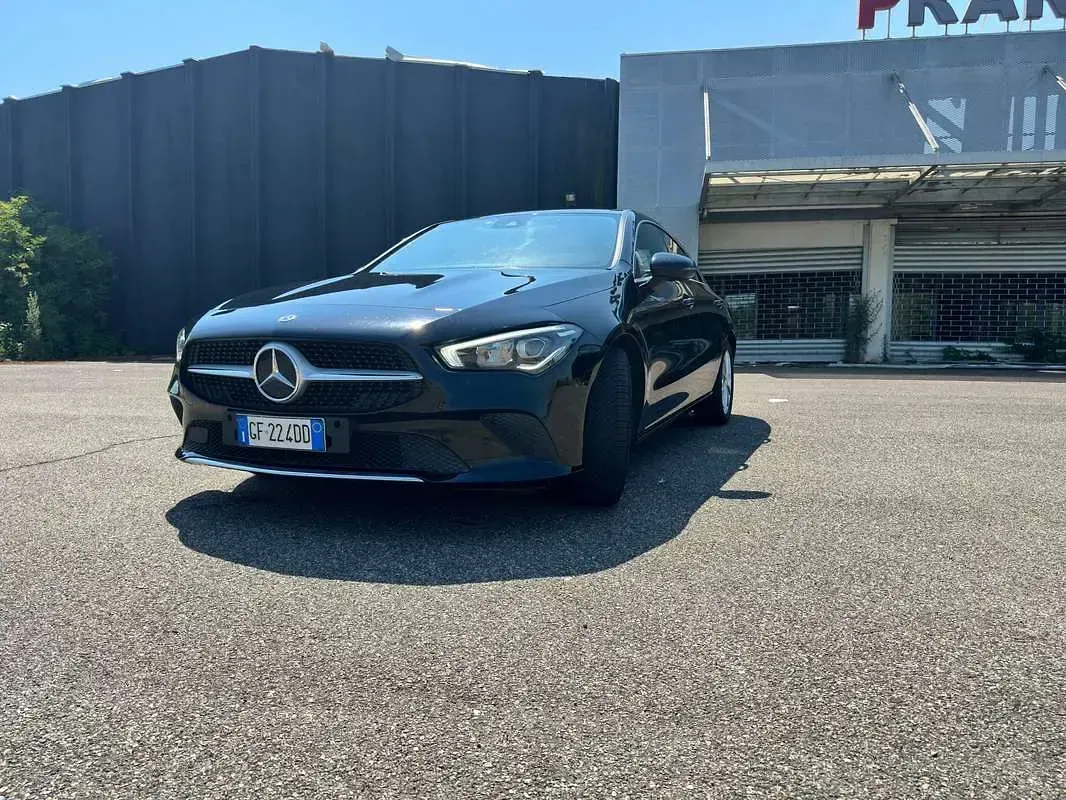 Usata Mercedes CLA180 Business 136 CV (100 kW) 2020 Nero Coupé