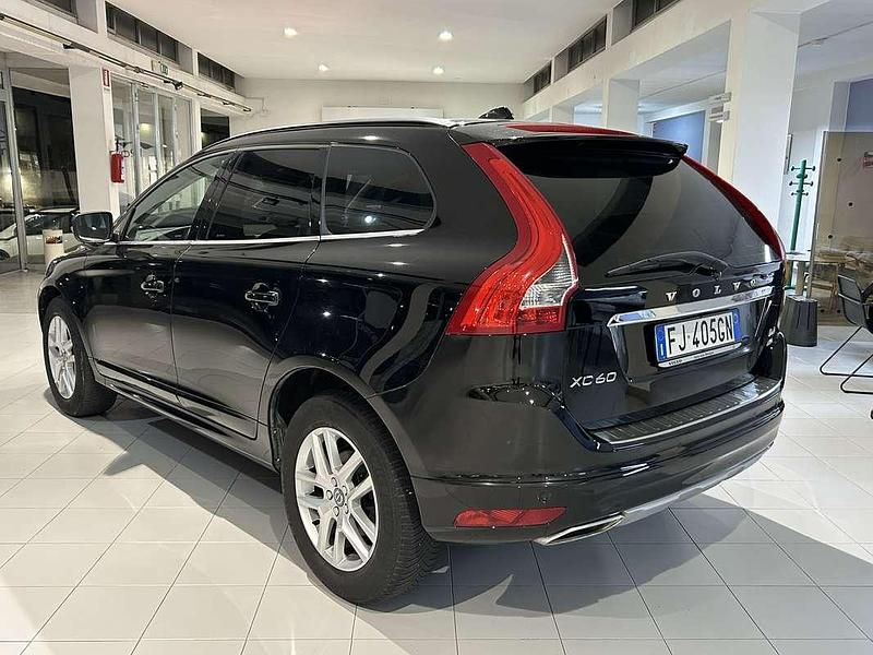 Usata Volvo XC60 Business Edition 190 CV (139 kW) 2017 Nero SUV