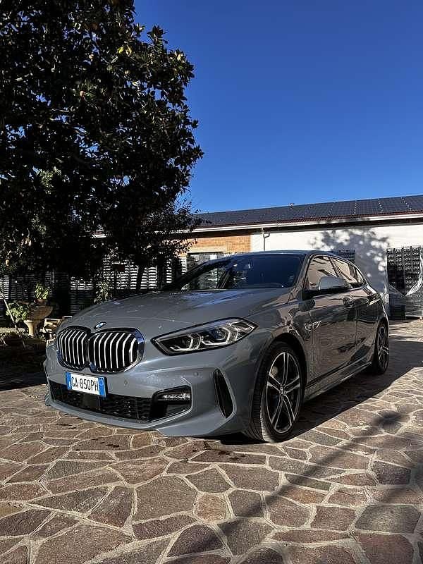 Usata BMW 118 M Sport 150 CV (110 kW) 2020 Grigio Utilitaria