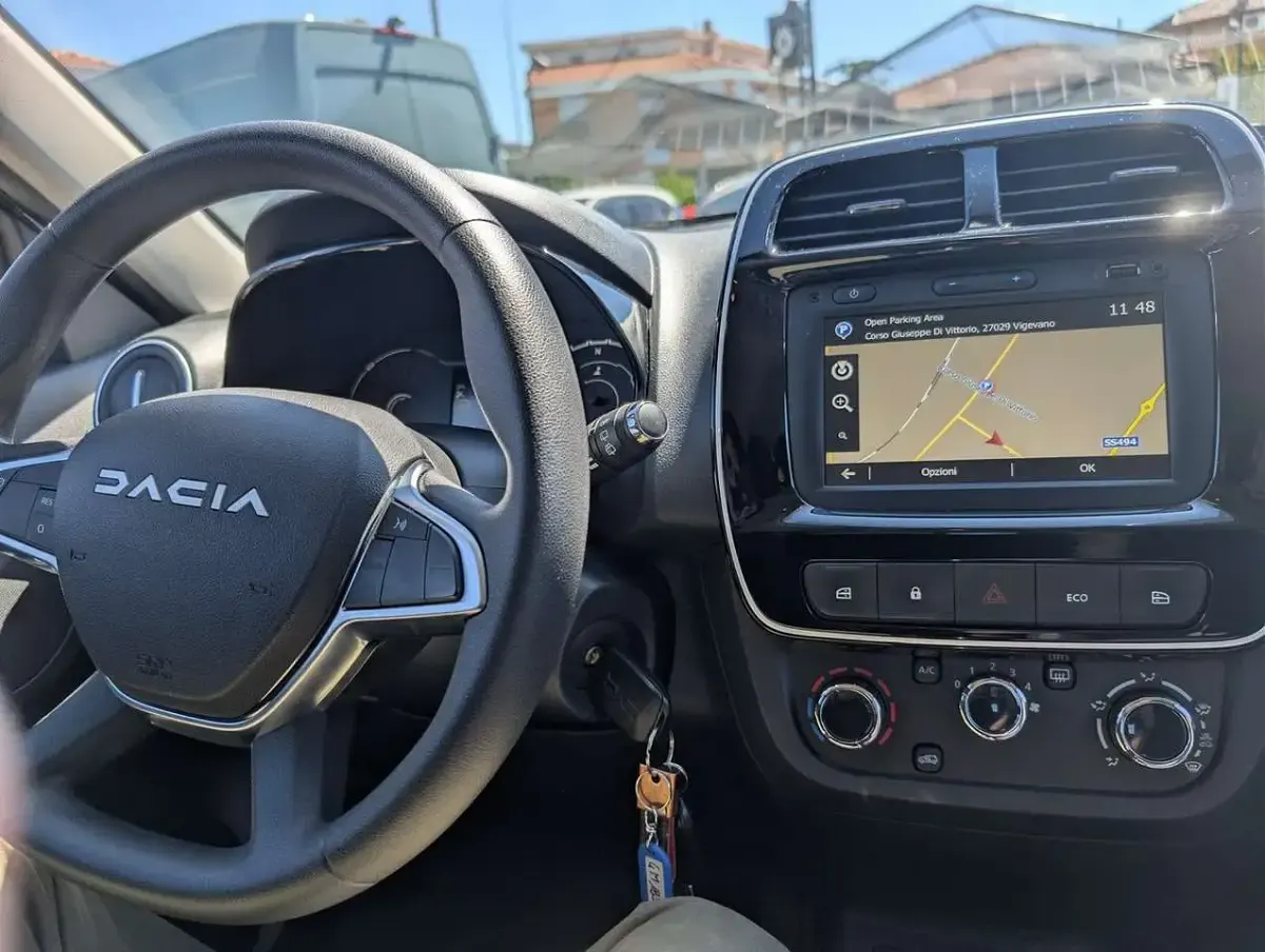 Usata Dacia Spring Comfort 33 kW (45 CV) 2023 Verde Utilitaria