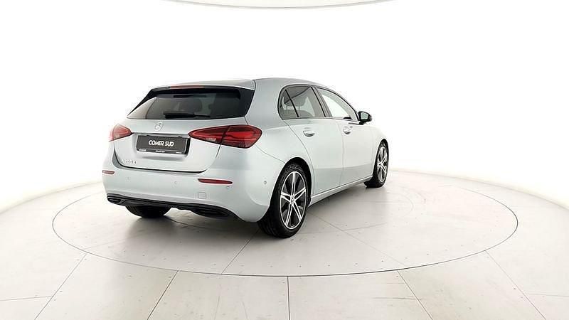 Usata Mercedes A200 Advanced 150 CV (110 kW) 2024 Argento Utilitaria