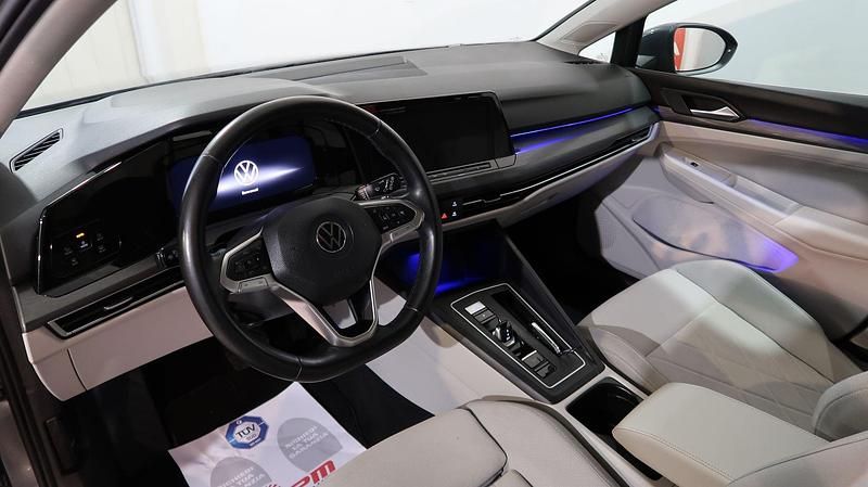 Usata VW Golf VIII Style 204 CV (150 kW) 2022 Grigio scuro Utilitaria