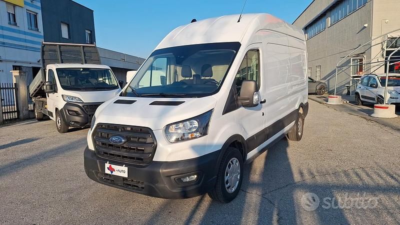 Begagnad Ford Transit Trend 131 HK (96 kW) 2022 Vit Sedan